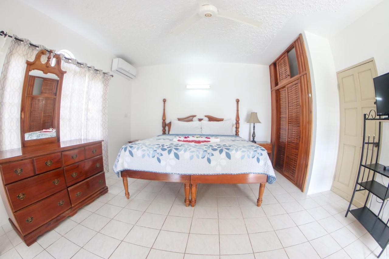 Van Villa Guesthouse Негрил Екстер'єр фото