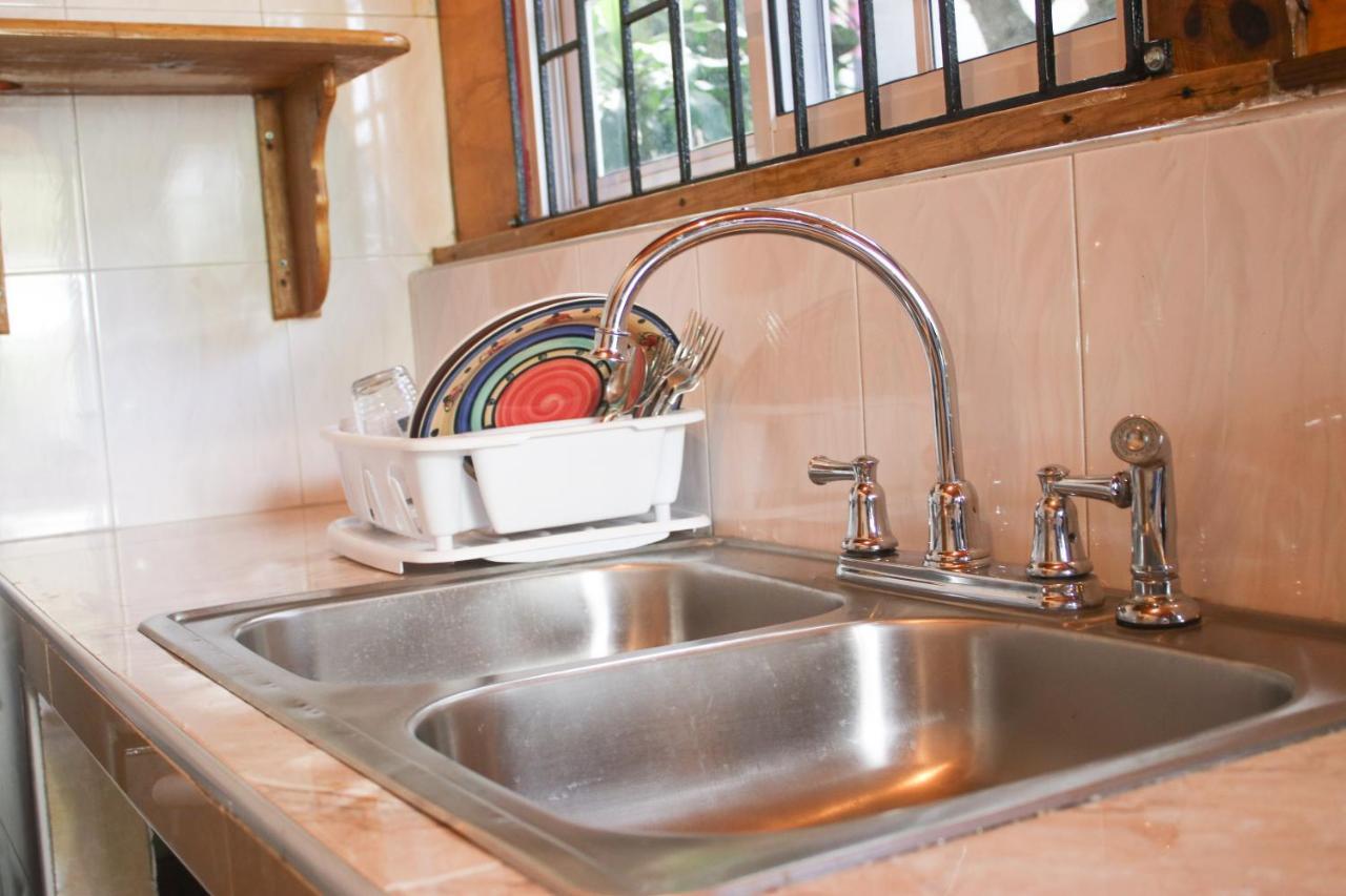 Van Villa Guesthouse Негрил Екстер'єр фото