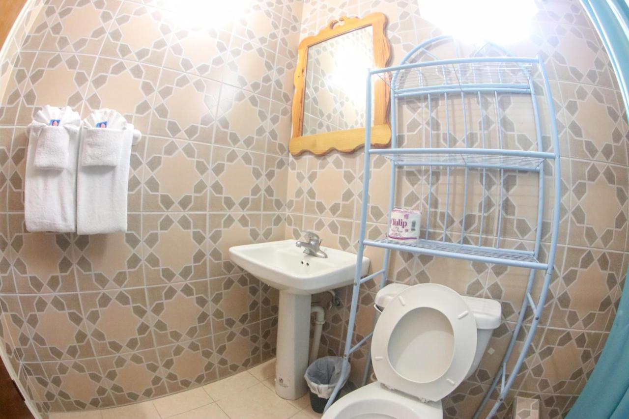 Van Villa Guesthouse Негрил Екстер'єр фото